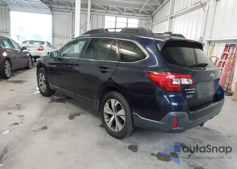 2018 Subaru Outback 2.5I Premium z USA, uszkodzony, nr VIN 4S4BSAFC1J3306551